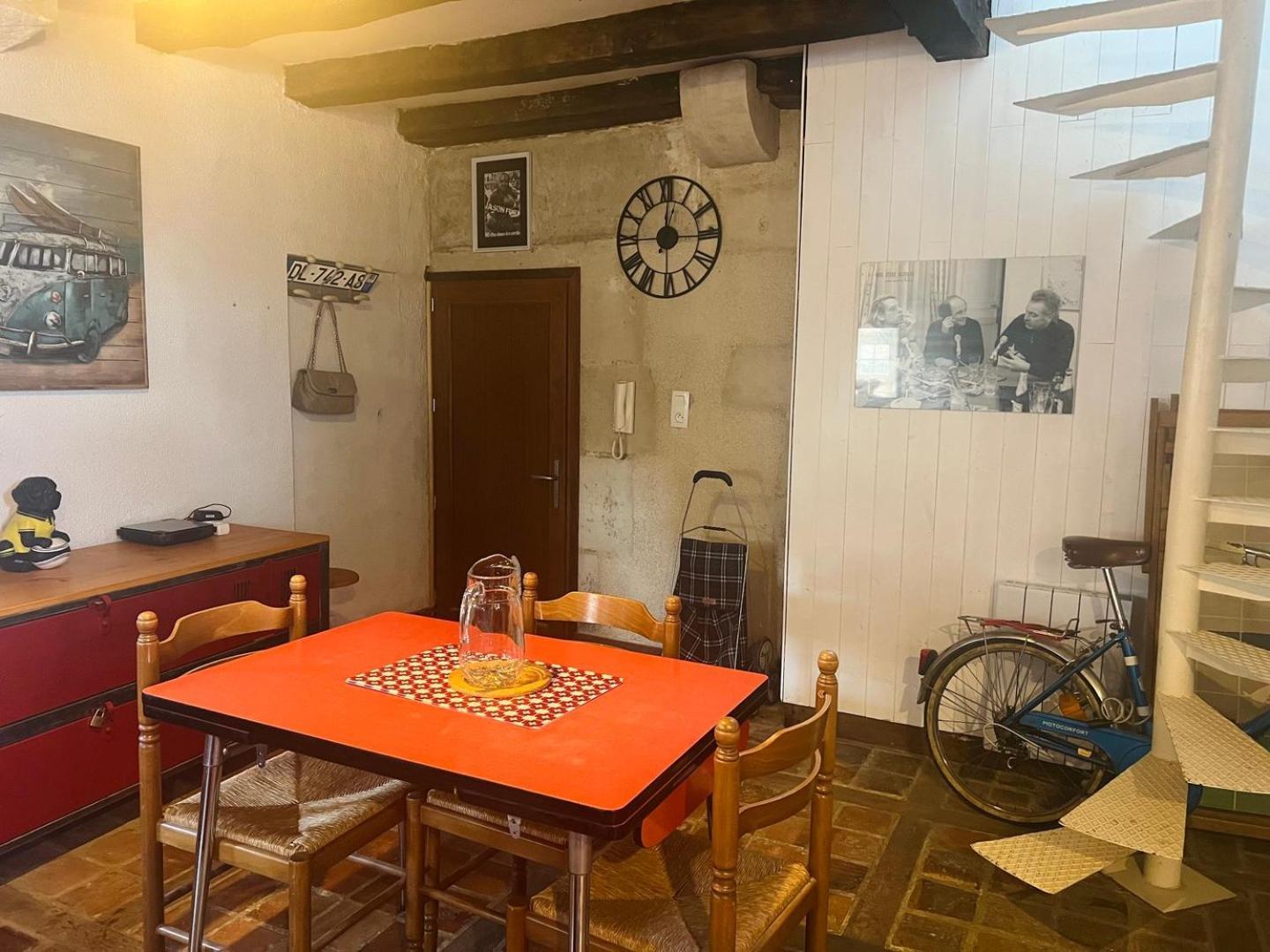 So British ! Appart Atypique Et Sa Petite Terrasse ปัวติเยร์ ภายนอก รูปภาพ